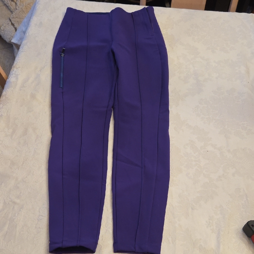 Athleta Glacier Snow Pants In A Purple Bright Blueish Colour. Women's 2p